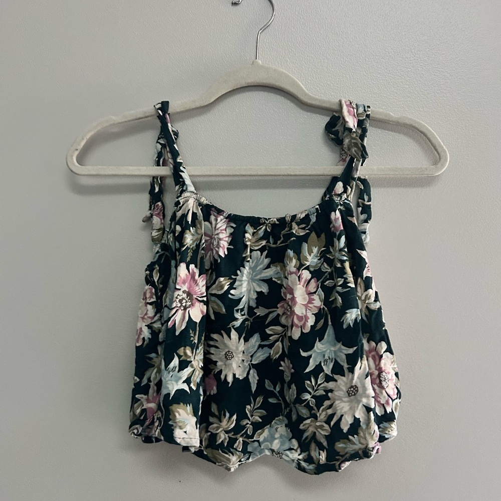 Xhilaration Black Floral Crop Top